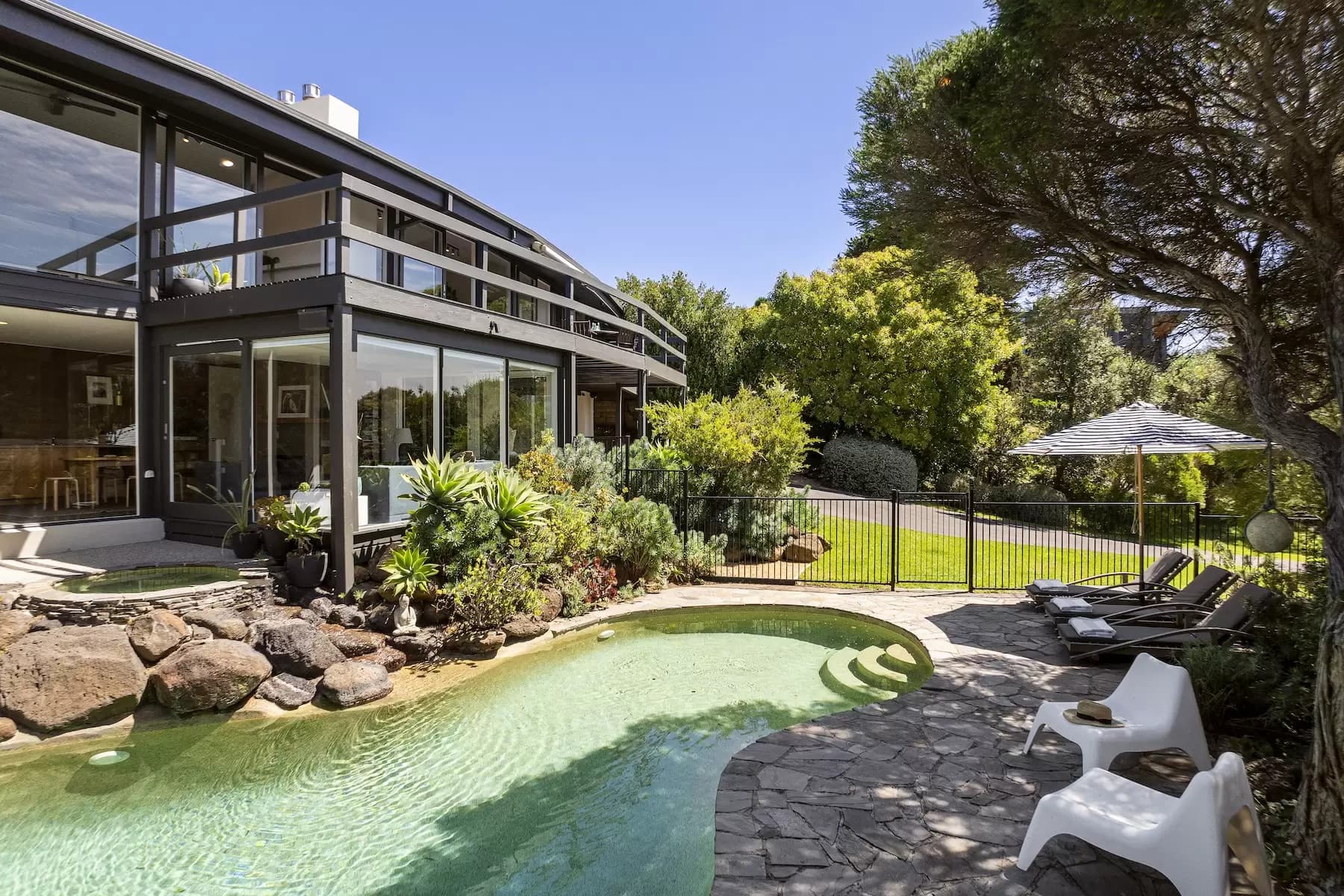 7 Limeburners Way, Portsea, Portsea - Image 1