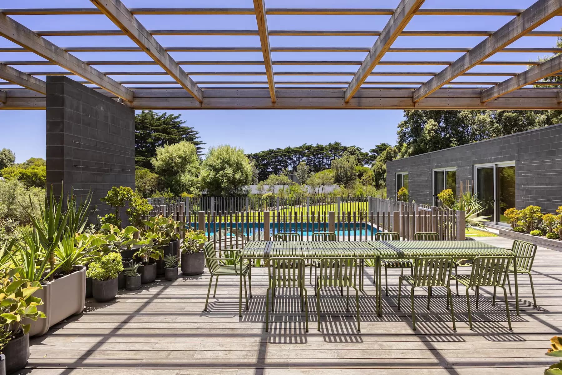 32 Elizabeth Road, Portsea, Portsea - Image 1