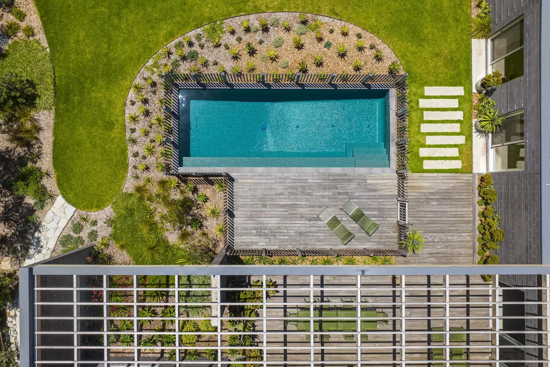 32 Elizabeth Road, Portsea, Portsea - Thumbnail 3