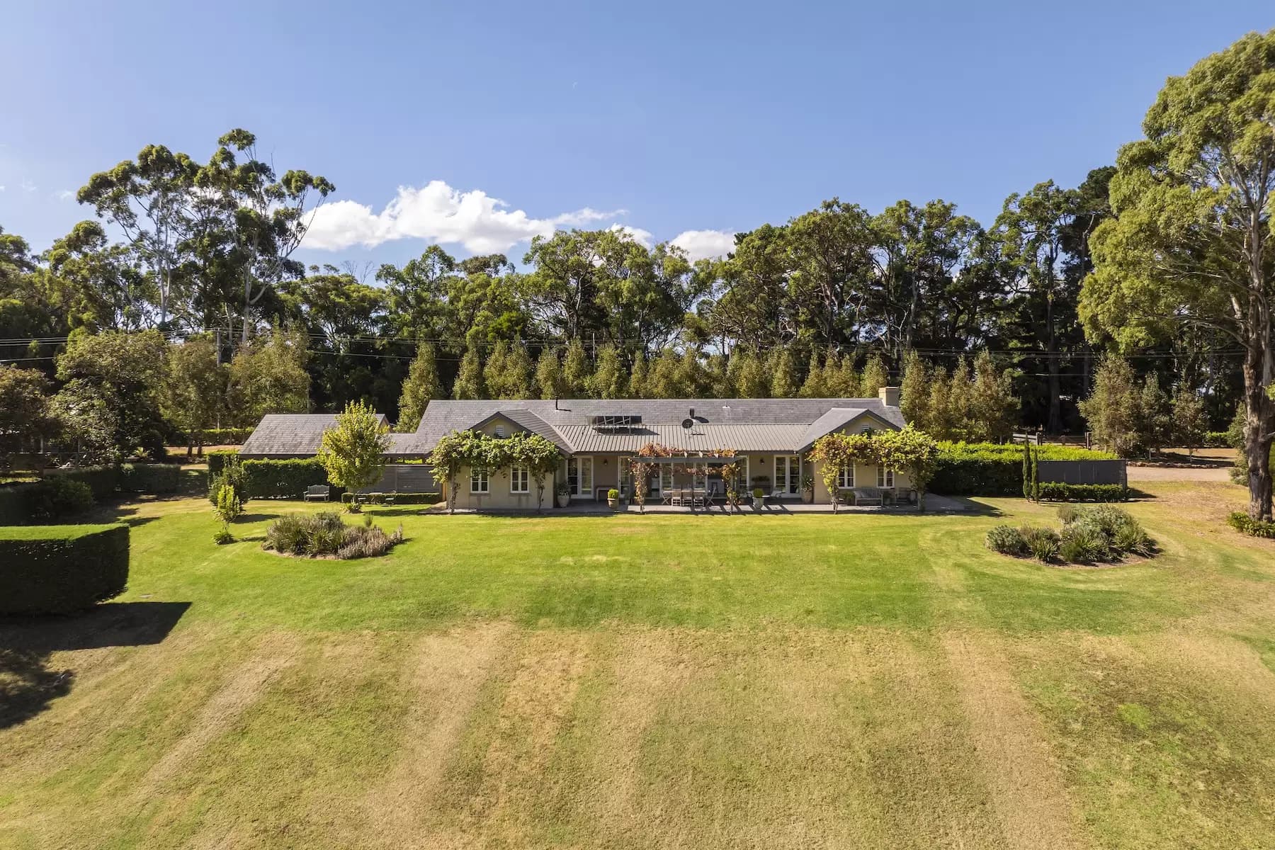 342 Tucks Road, Shoreham, Shoreham - Thumbnail 2