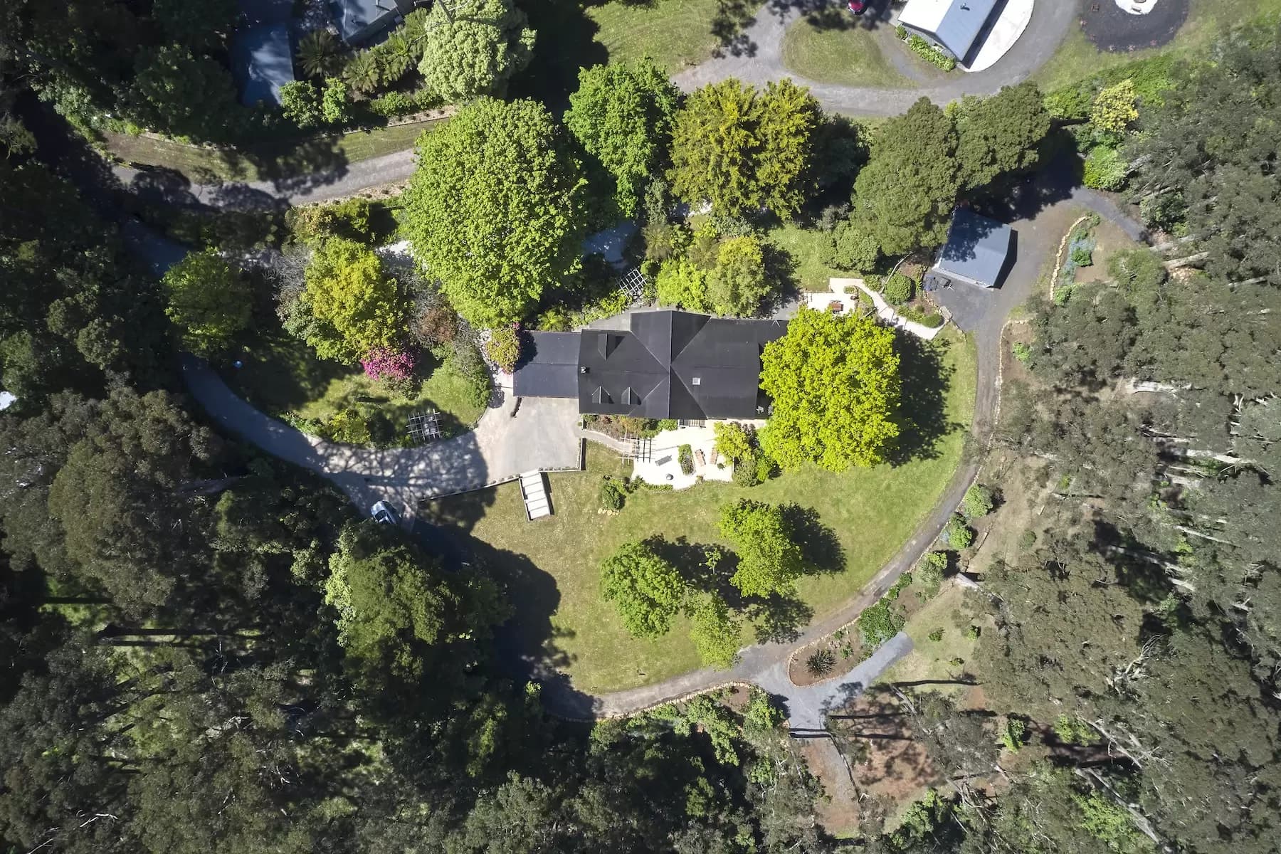948 Mount Macedon Road, Mount Macedon, Mount Macedon - Thumbnail 3