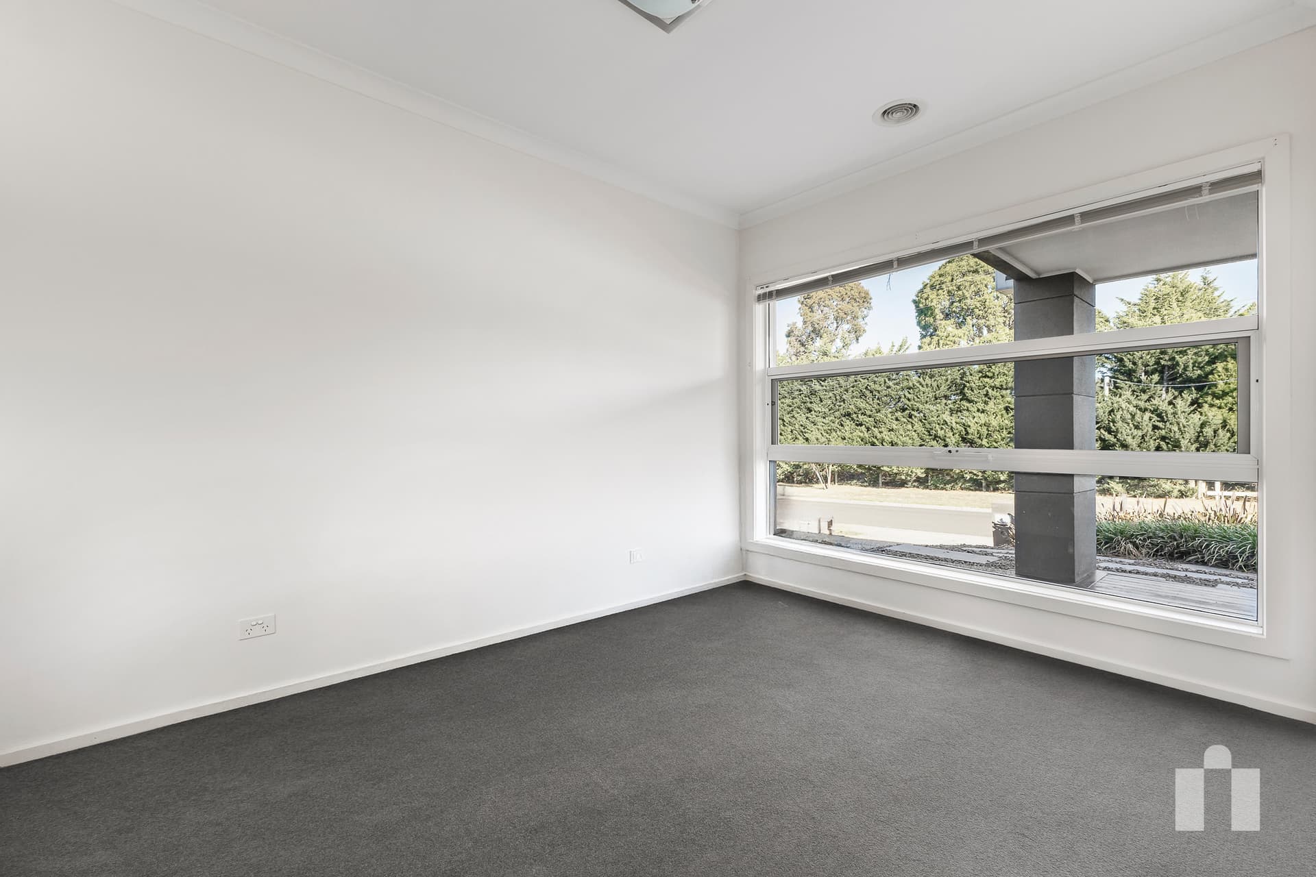 211 Cookes Road, Doreen - Thumbnail 3