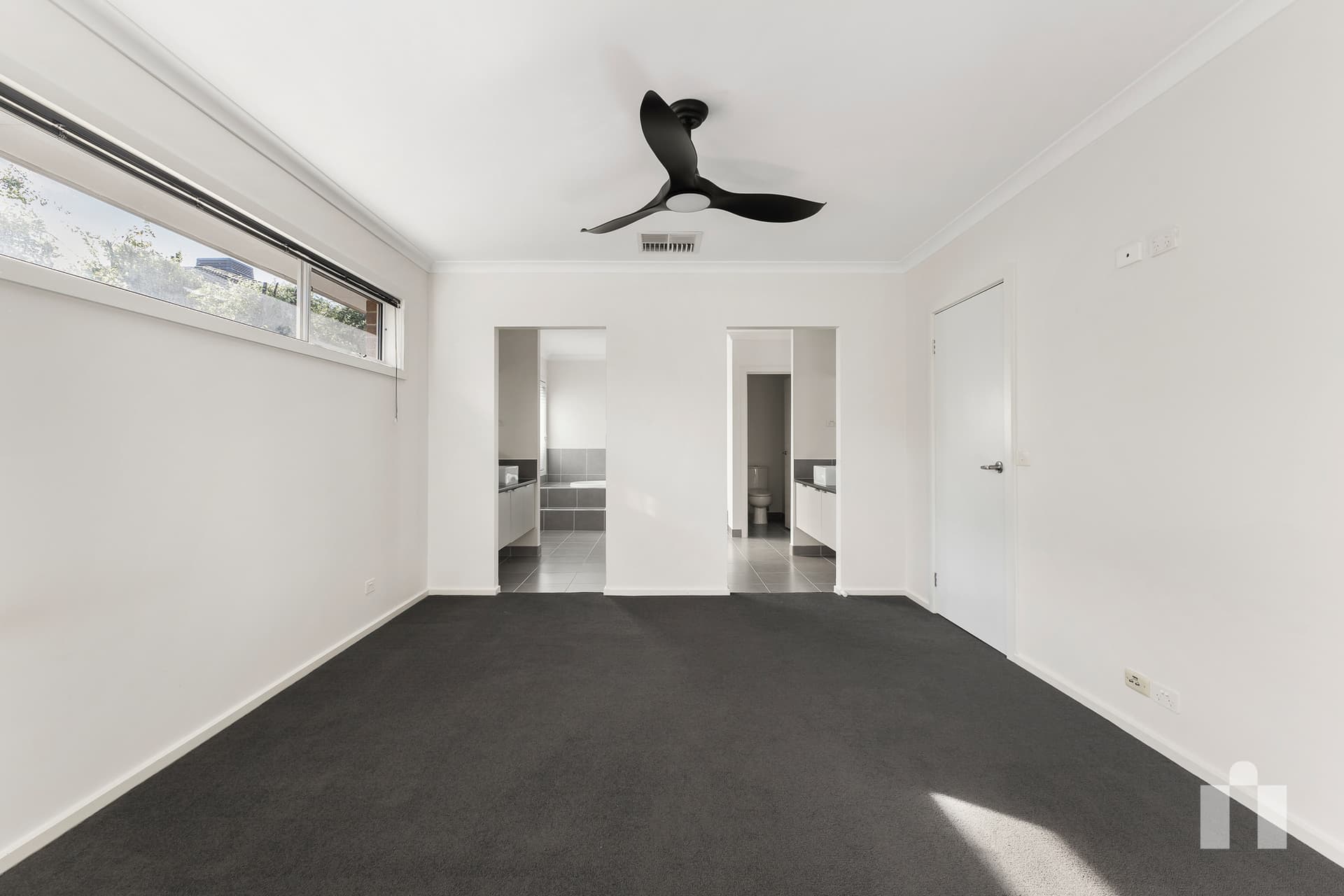 211 Cookes Road, Doreen - Thumbnail 4
