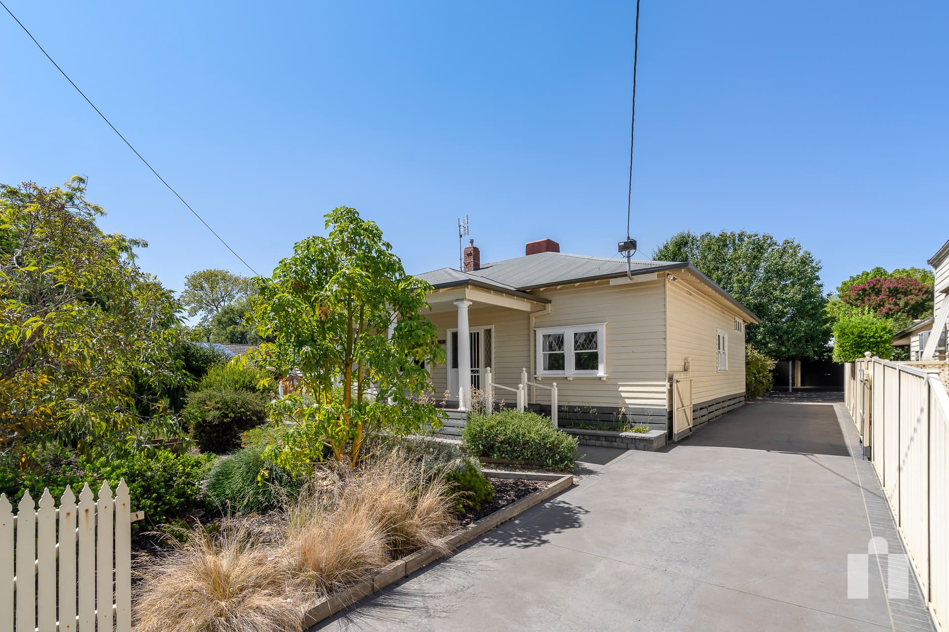 84 High Street, Seymour - Thumbnail 3