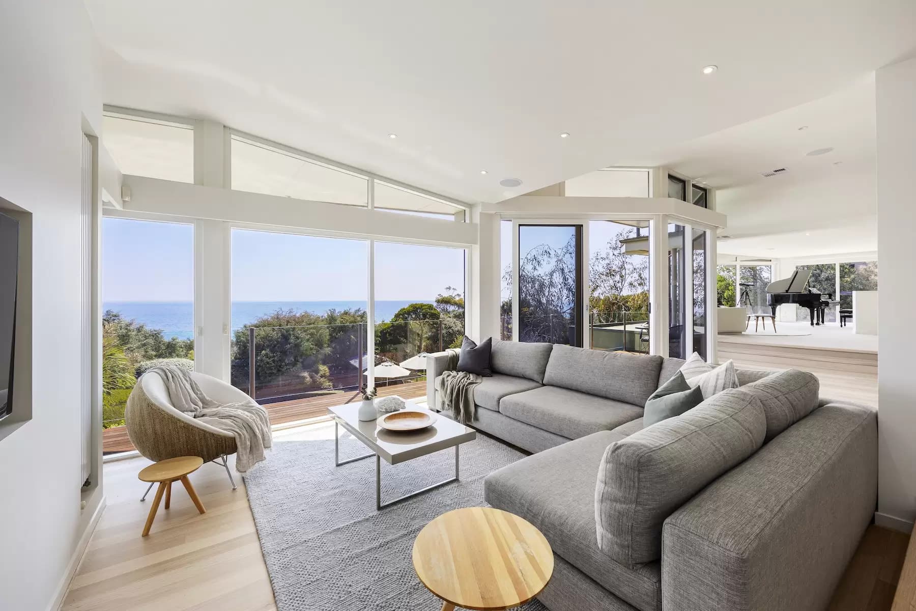 2-4 Hall Street, Mount Martha, Mount Martha - Thumbnail 2