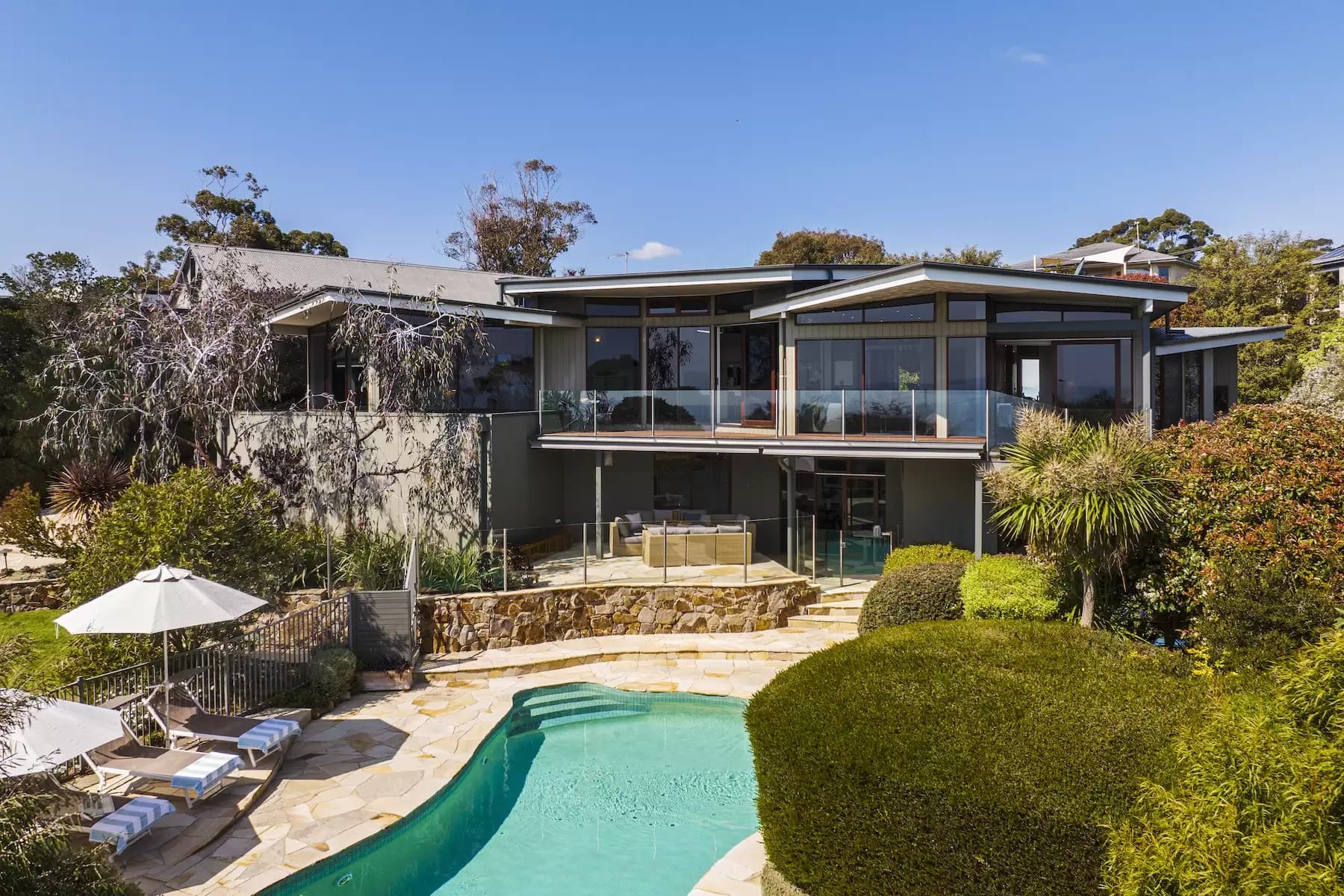 2-4 Hall Street, Mount Martha, Mount Martha - Thumbnail 4