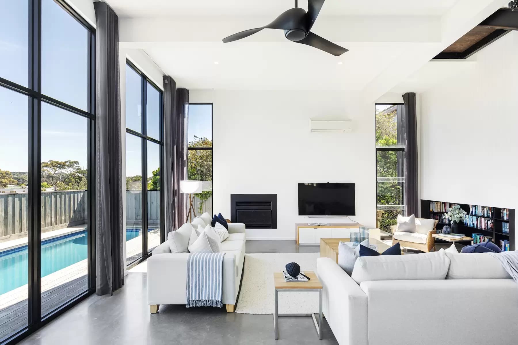 57 Seaview Street, Blairgowrie, Blairgowrie - Image 1
