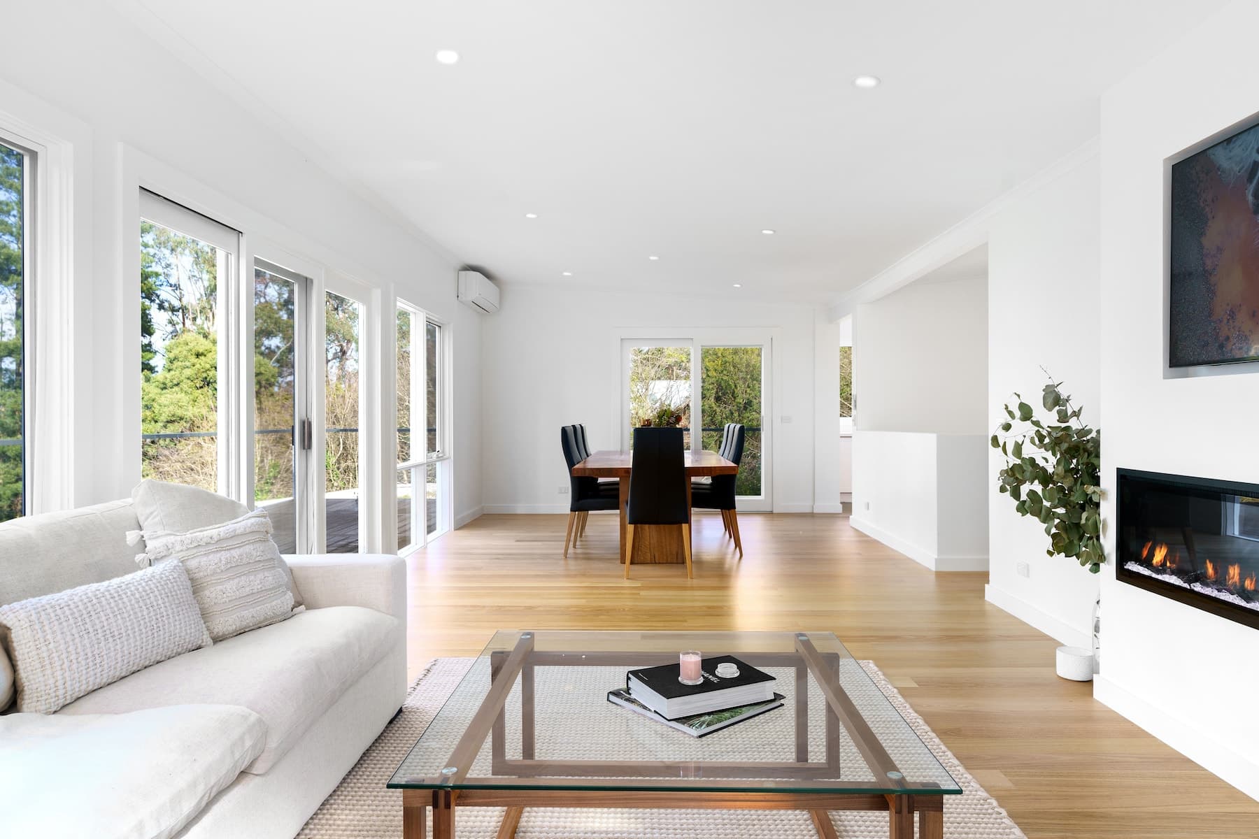 51 Douglas Road, Mount Macedon, Mount Macedon - Thumbnail 4