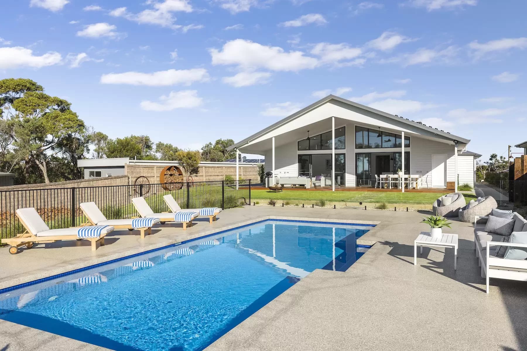 20 Rio Vista Court, Rye, Rye - Image 1