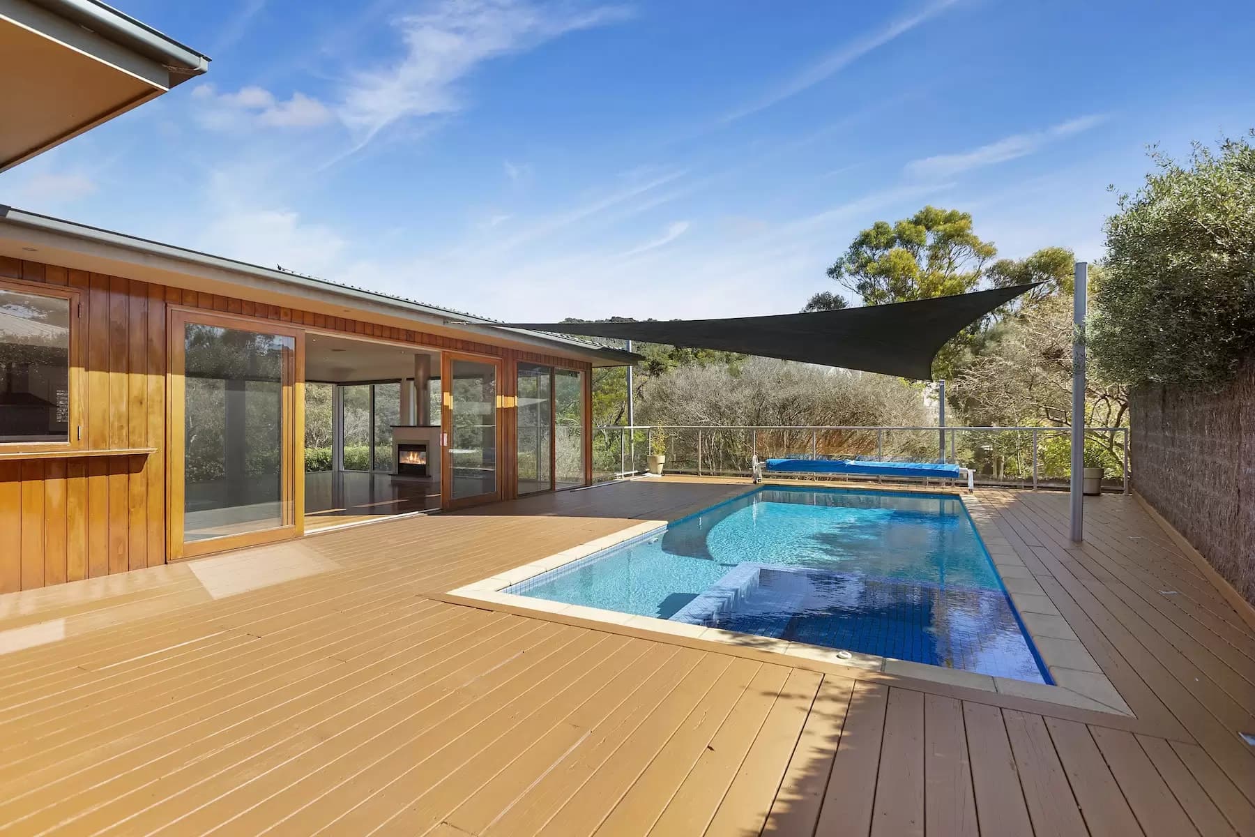16 Lawrance Grove, Portsea, Portsea - Image 1
