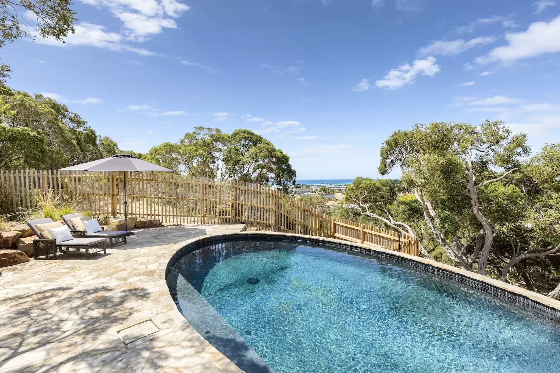 2 Valley Drive, Rye, Rye - Image 1