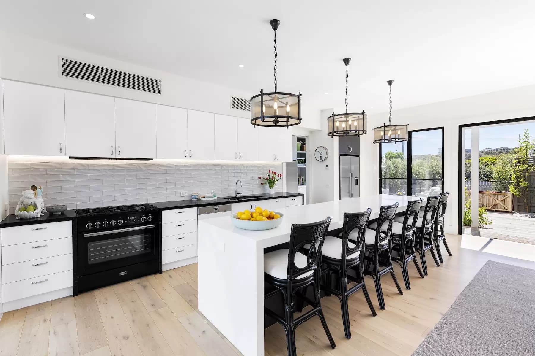 15 London Bridge Road, Portsea, Portsea - Thumbnail 2