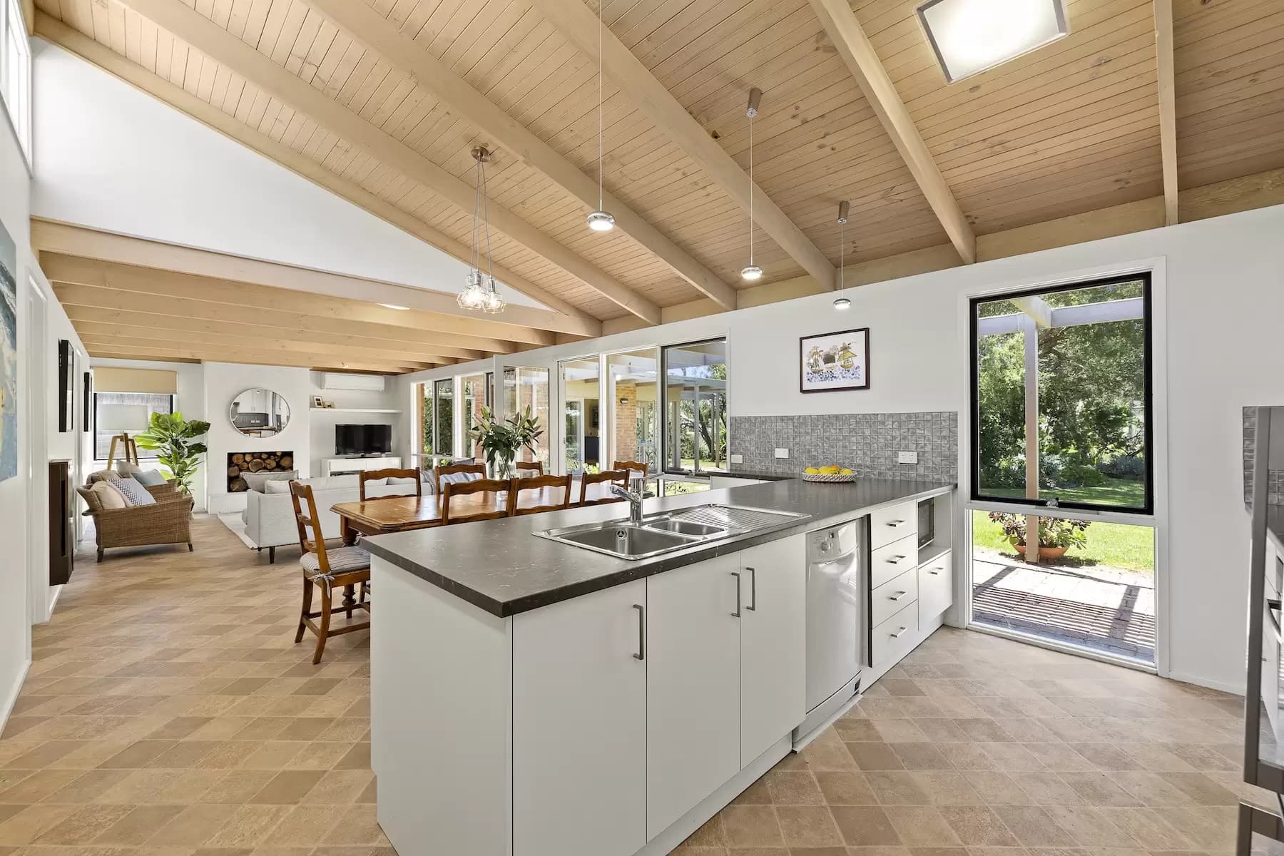 9 Elizabeth Road, Portsea, Portsea - Thumbnail 4