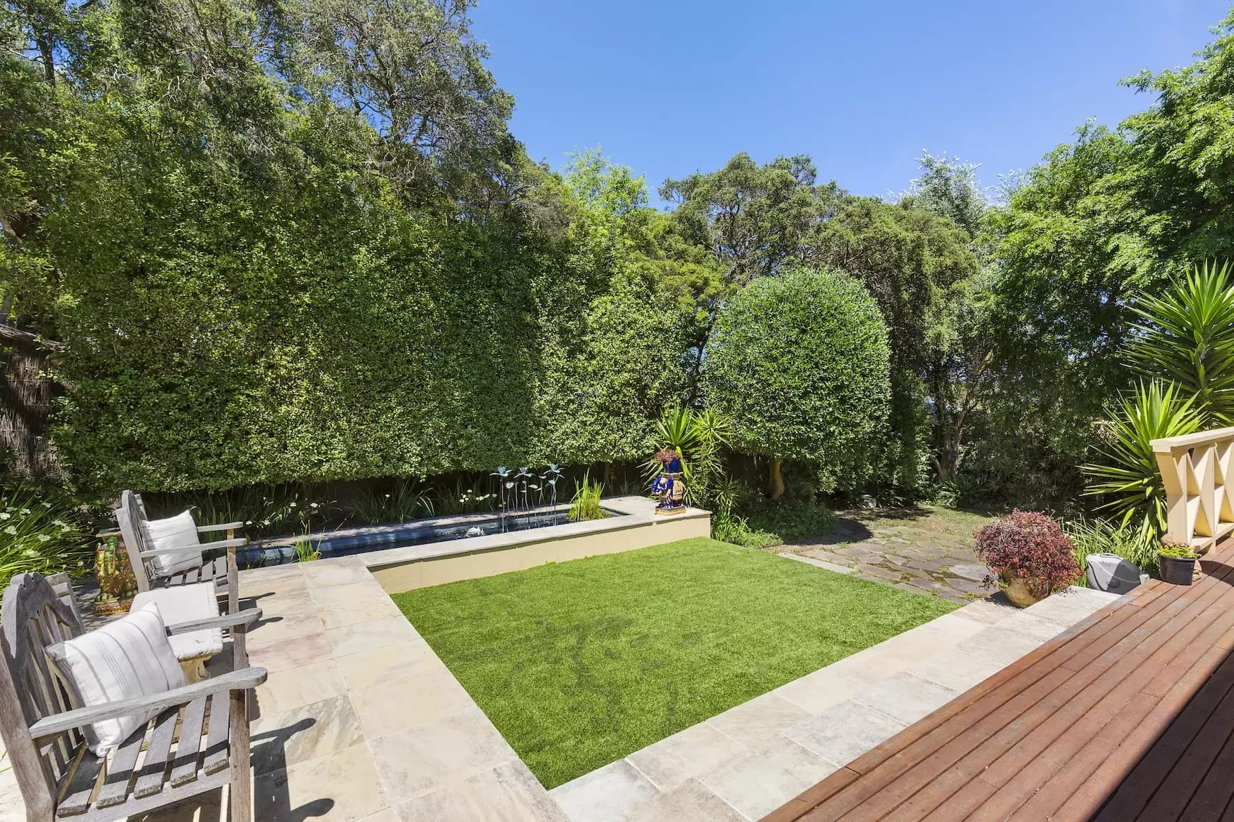 2 Nairana Court, Portsea, Portsea - Thumbnail 3