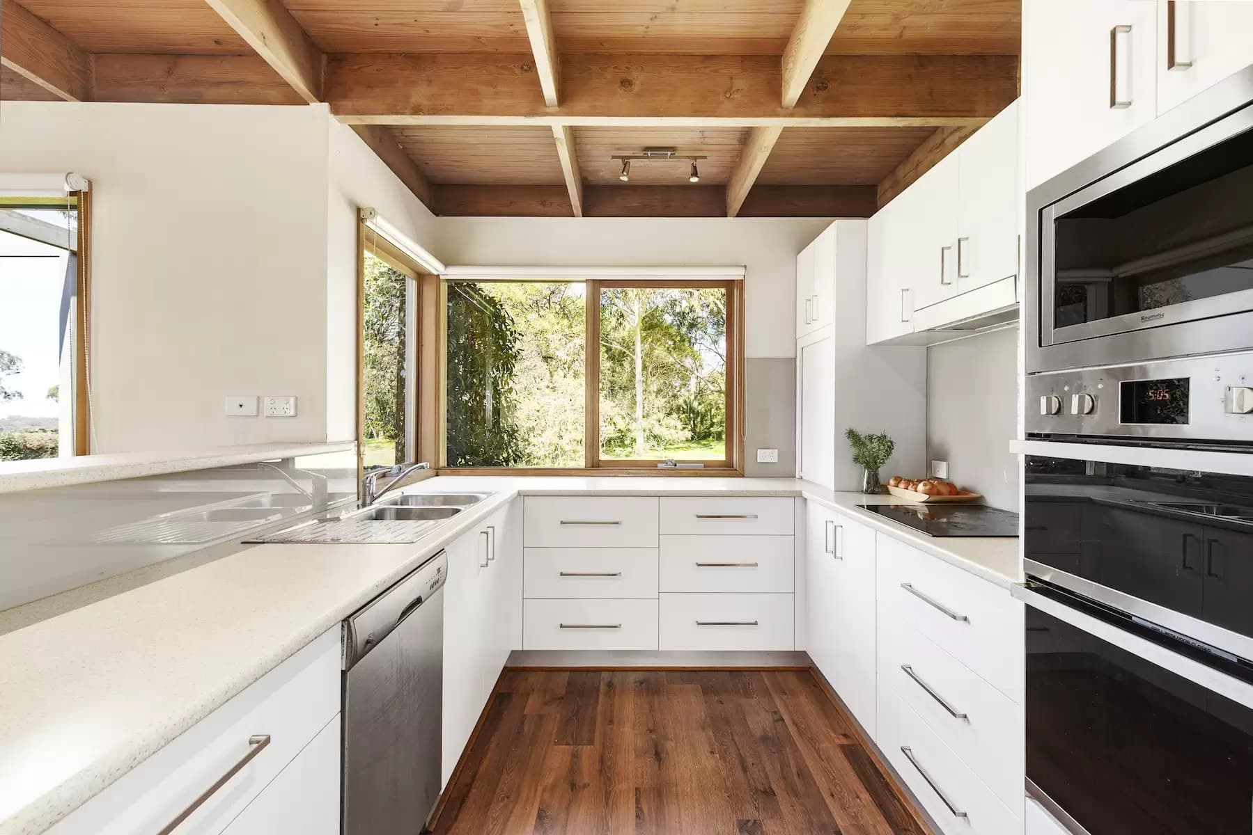 34 Seychelles Road, Shoreham, Shoreham - Thumbnail 8