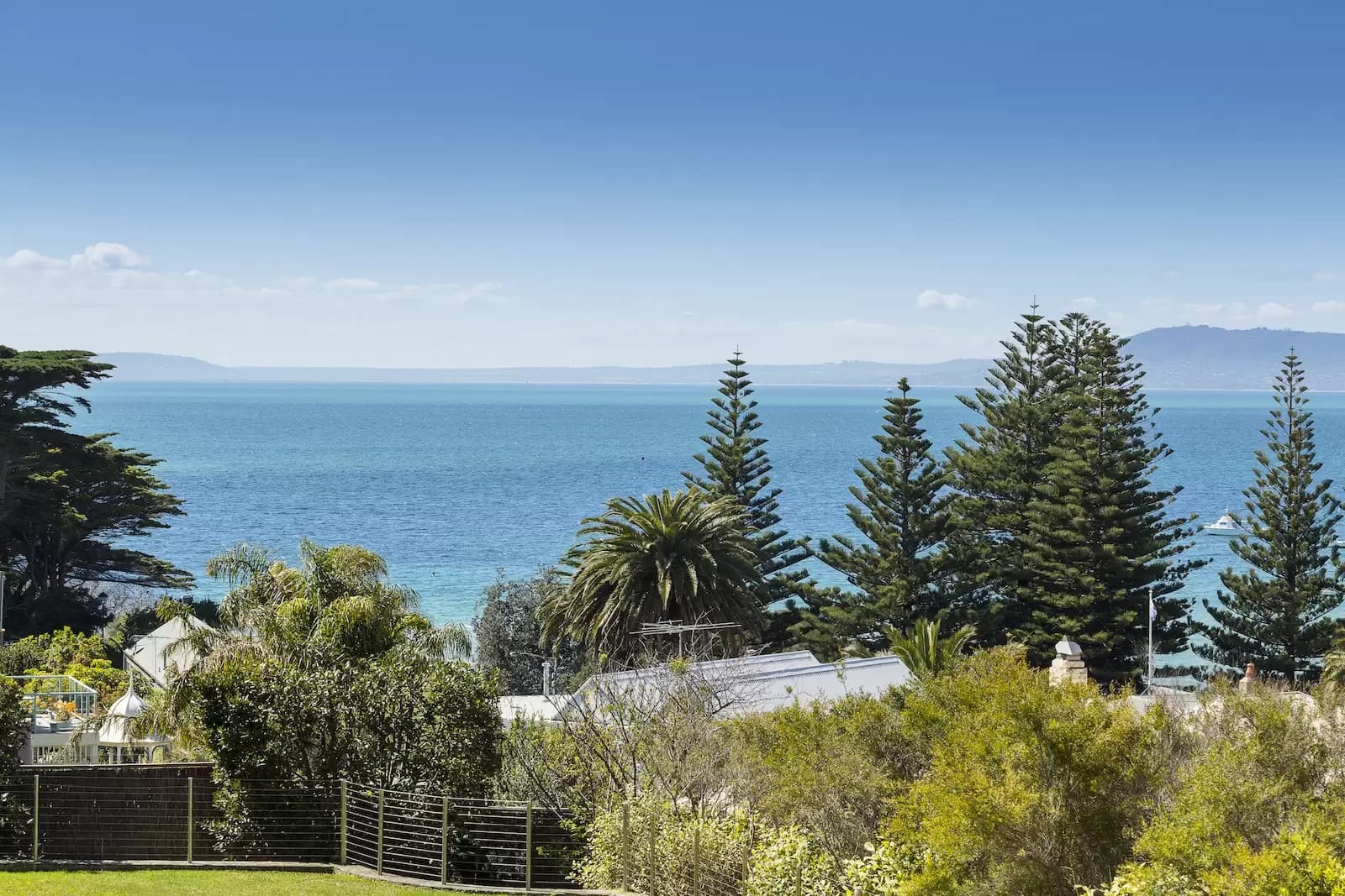 13 Cooper Grove, Sorrento, Sorrento - Thumbnail 2