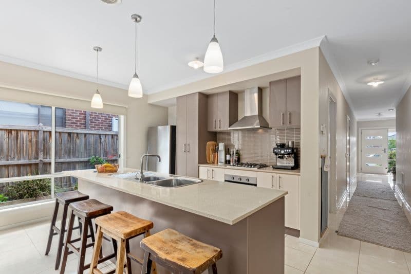 67 Centreside Drive Torquay VIC, Torquay - Thumbnail 2