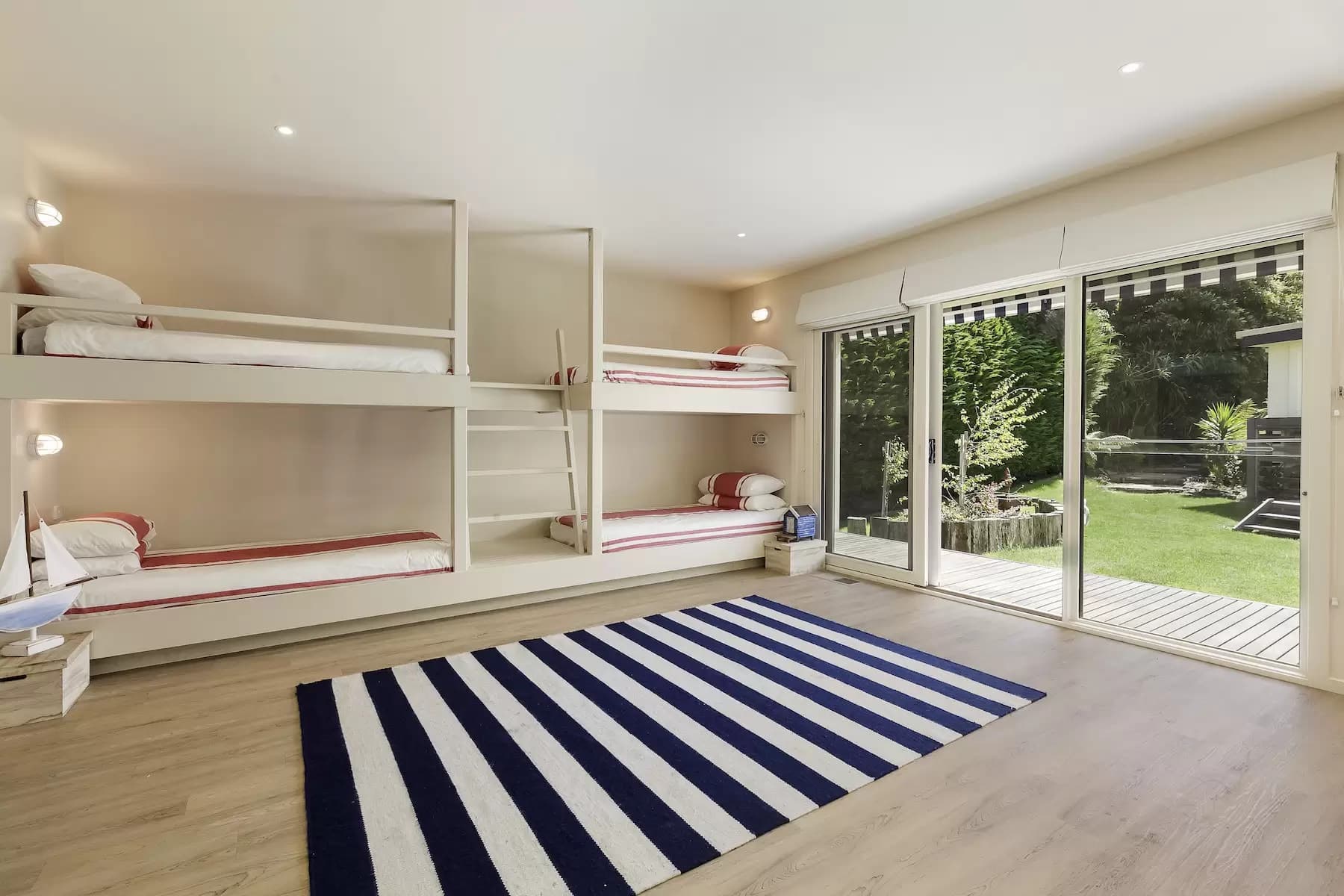 33 Martins Lane, Portsea, Portsea - Thumbnail 7