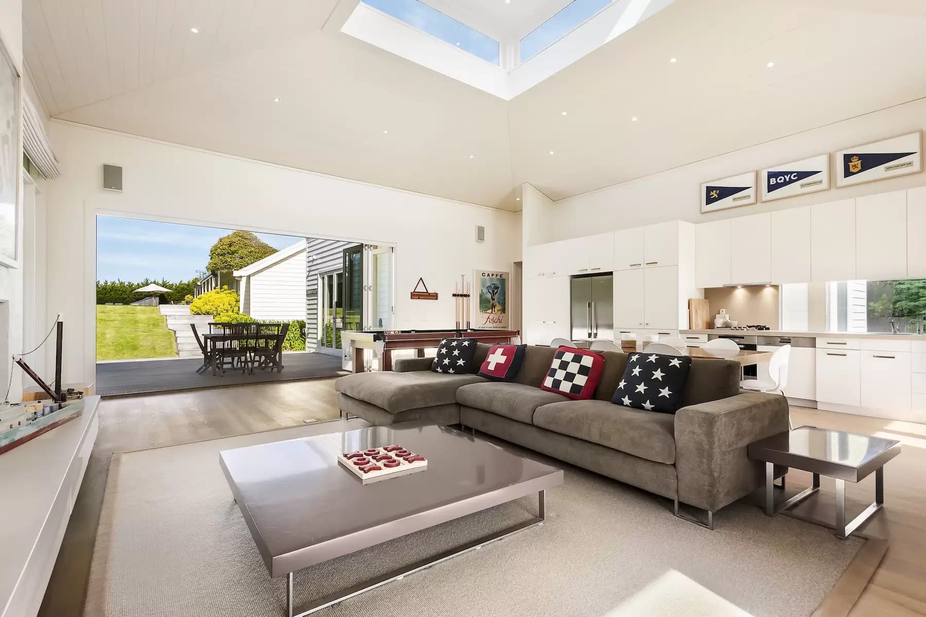 11 Lawrance Grove, Portsea, Portsea - Image 1