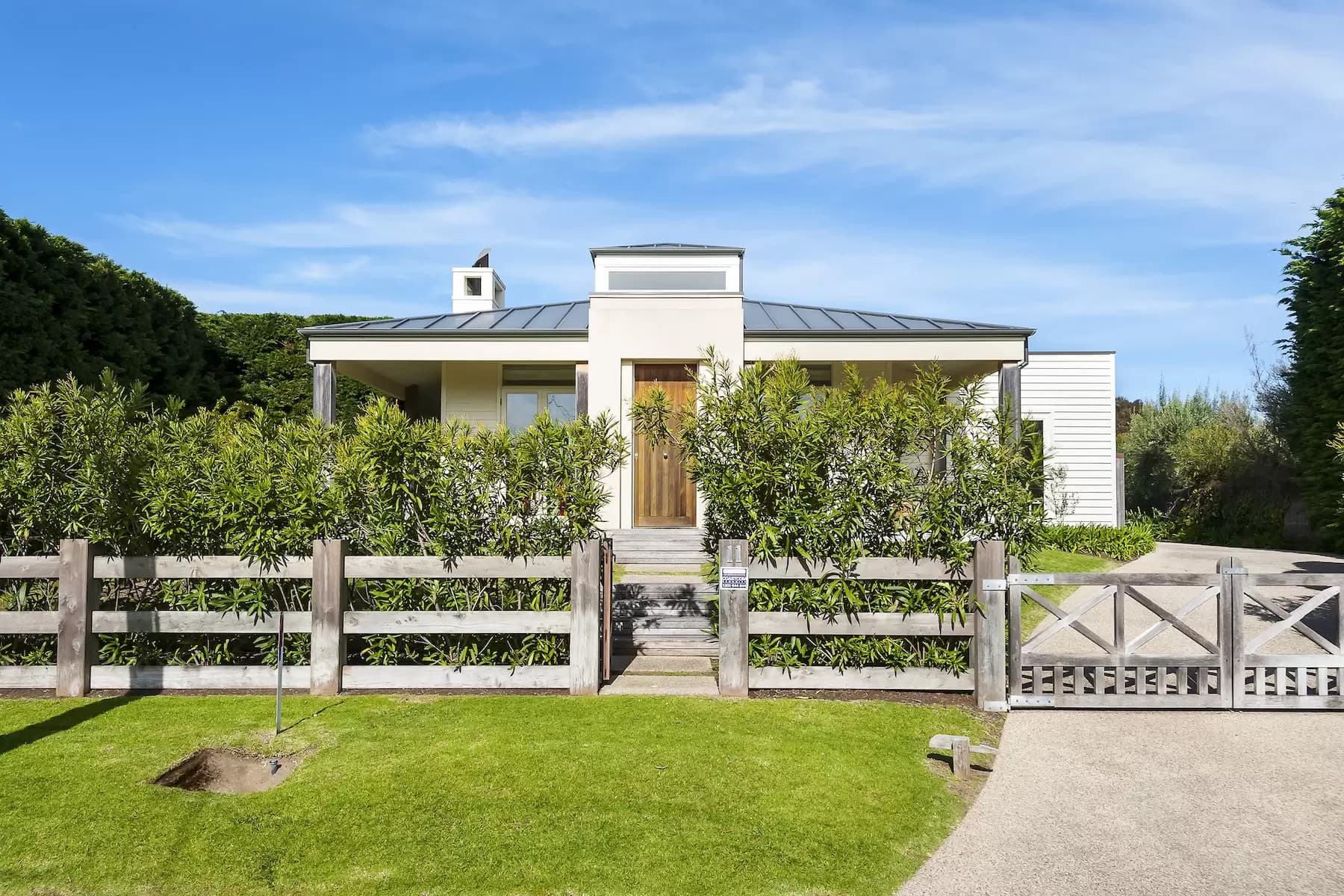 11 Lawrance Grove, Portsea, Portsea - Thumbnail 6