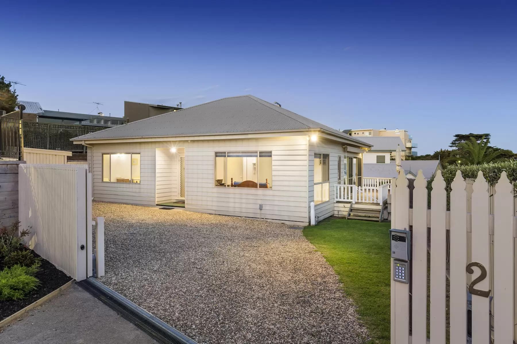2 Ruth Avenue, Sorrento, Sorrento - Image 1