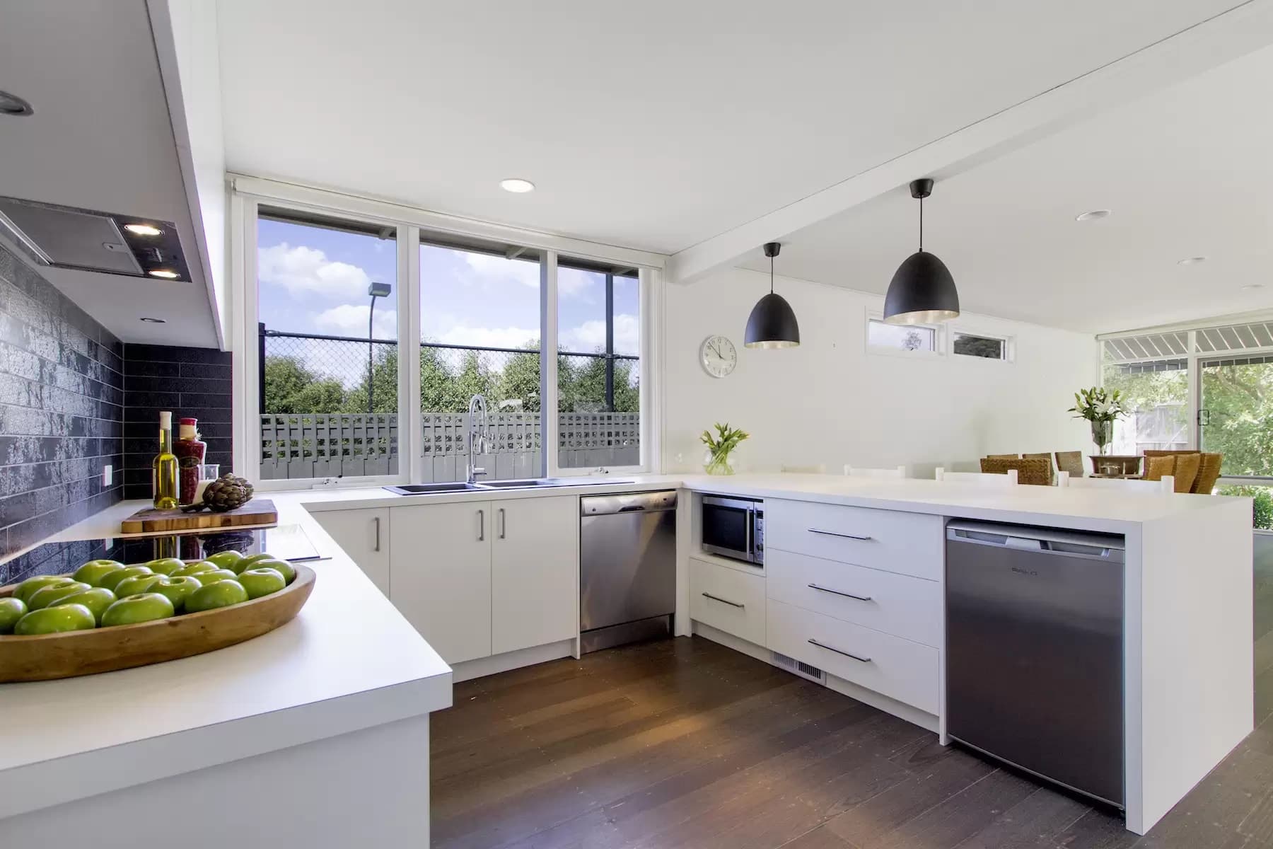 1 Grosvenor Court, Portsea, Portsea - Thumbnail 3