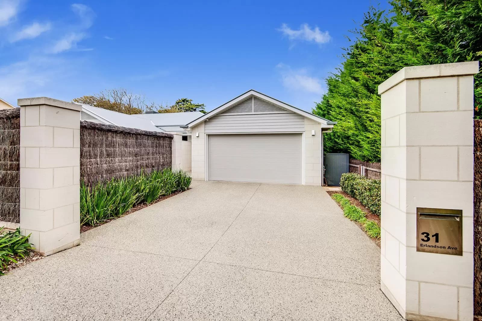 31 Erlandsen Avenue, Sorrento, Sorrento - Thumbnail 2