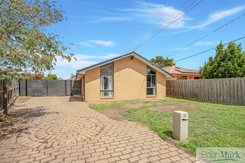 14 Topaz Avenue, Wyndham Vale - Image 1