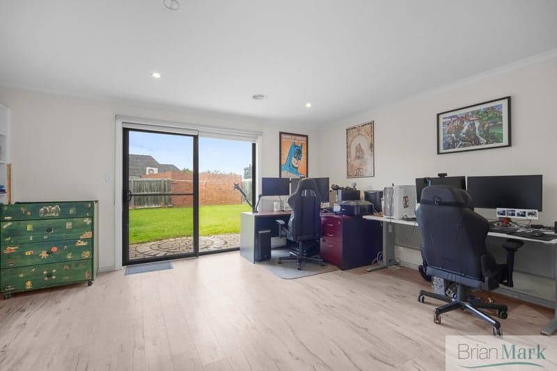 14 Topaz Avenue, Wyndham Vale - Thumbnail 8
