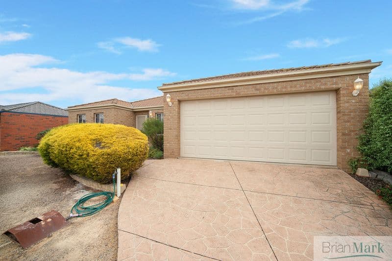 12 Governor Close, Tarneit - Image 1