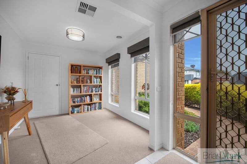 12 Governor Close, Tarneit - Thumbnail 2