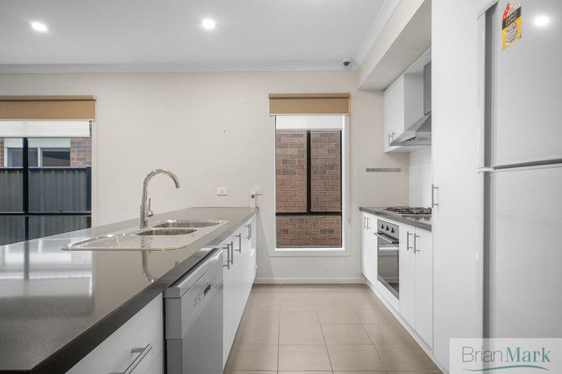 43 Winona Circuit, Tarneit - Thumbnail 3