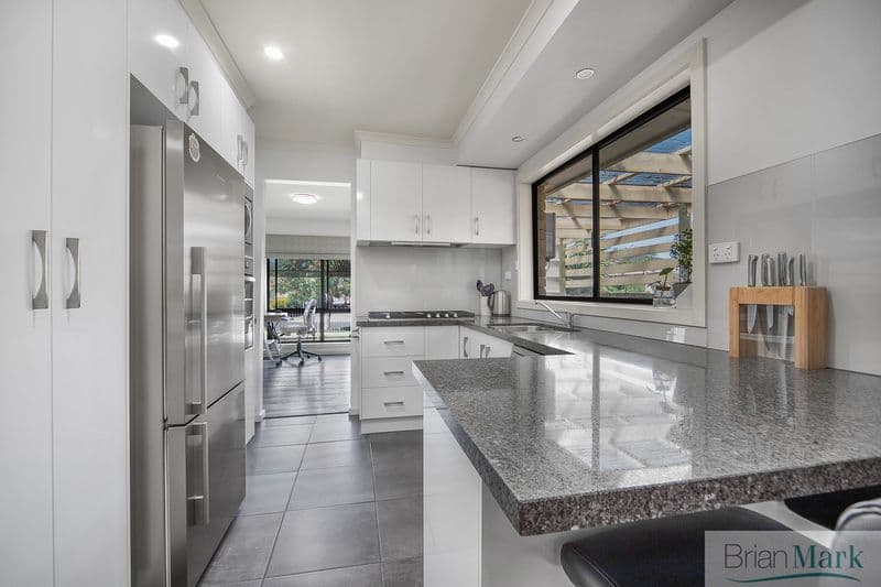8 Lantana Avenue, Hoppers Crossing - Thumbnail 3
