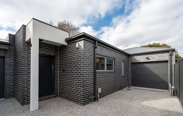 4/5 Nolan Avenue, Brooklyn, VIC, Brooklyn - Image 1