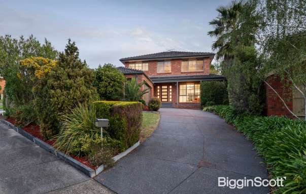 11 Thorncombe Walk, Doncaster East, VIC, Doncaster East - Image 1