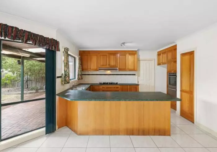 87 Wilmington Avenue, Hoppers Crossing, VIC, Hoppers Crossing - Thumbnail 3