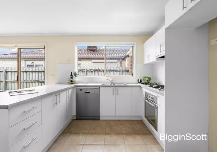 5 Sunbird Avenue, Cranbourne, VIC, Cranbourne - Thumbnail 4