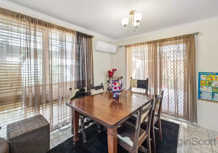 11 Croydon Avenue, Deer Park, VIC, Deer Park - Thumbnail 4