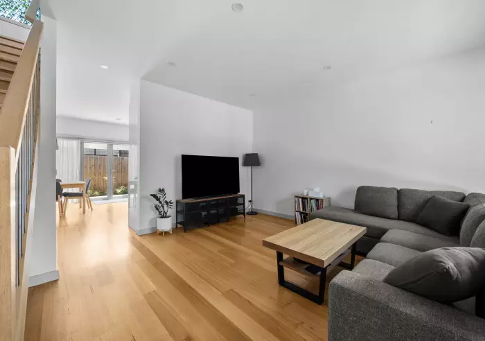 2c Taylor Avenue, Reservoir, VIC, Reservoir - Thumbnail 3
