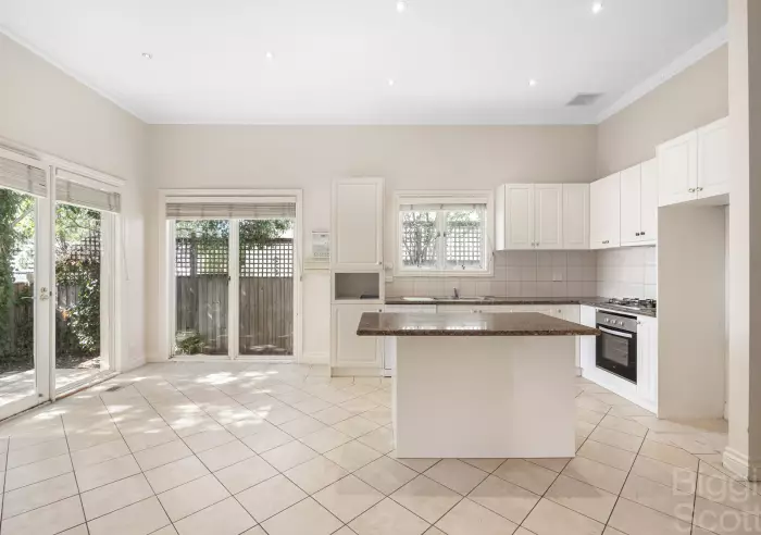 1 Clevedon Court, Kew, VIC, Kew - Thumbnail 6