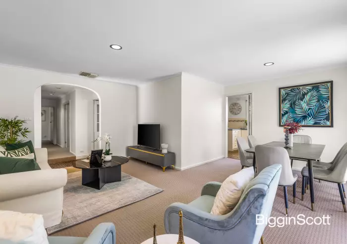 31 Chapman Boulevard, Glen Waverley, VIC, Glen Waverley - Thumbnail 3