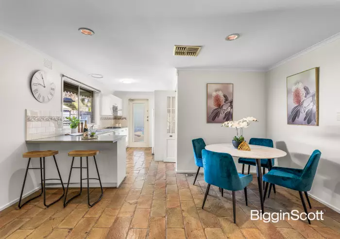 31 Chapman Boulevard, Glen Waverley, VIC, Glen Waverley - Thumbnail 4