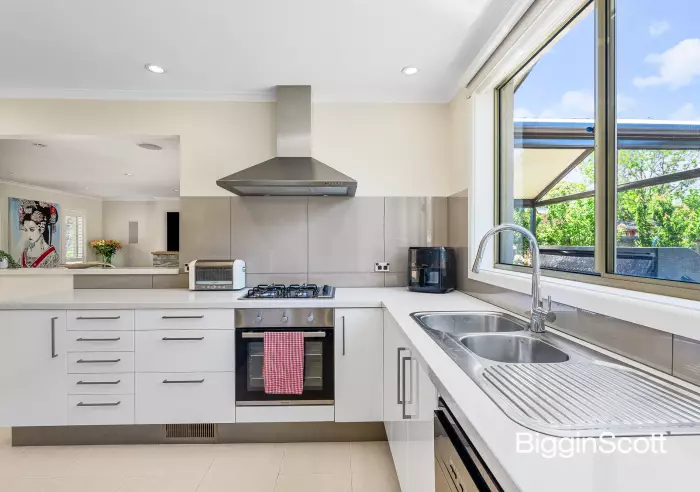 38 Longbourne Avenue, Notting Hill, VIC, Notting Hill - Thumbnail 6