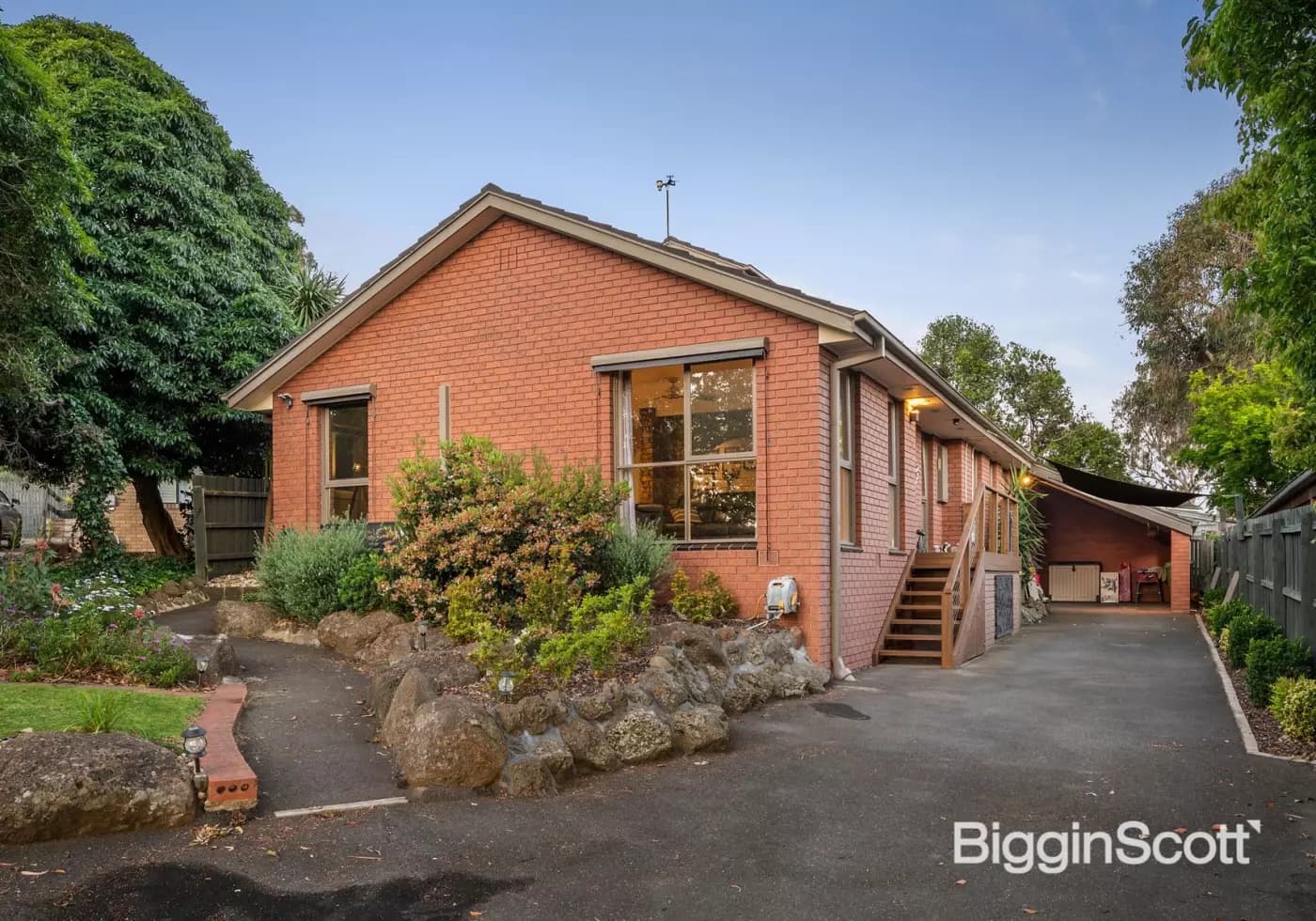 10 Hamilton Court, Watsonia North, VIC, Watsonia North - Thumbnail 2