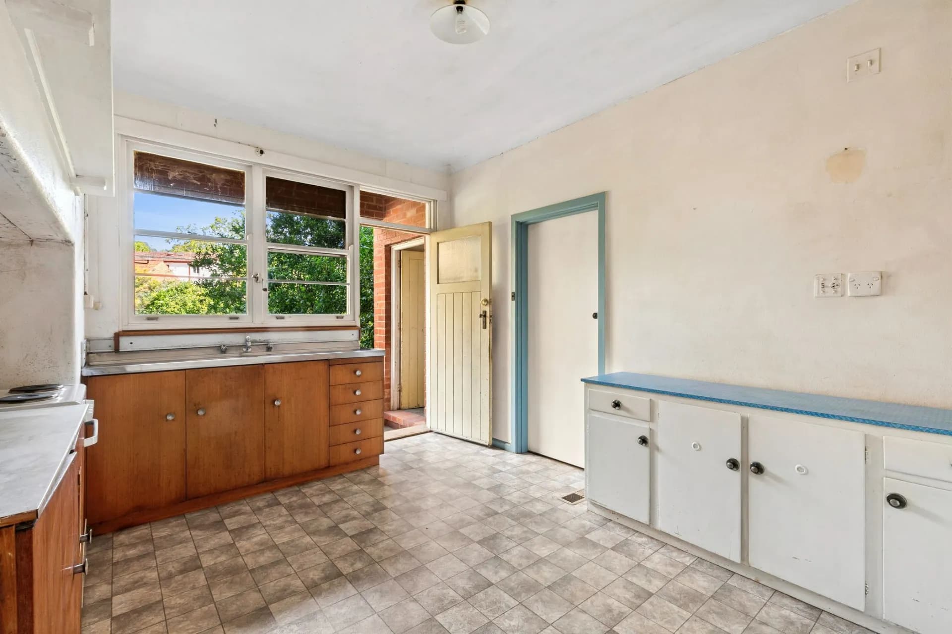 21 Favenc  Circle, Griffith - Thumbnail 7