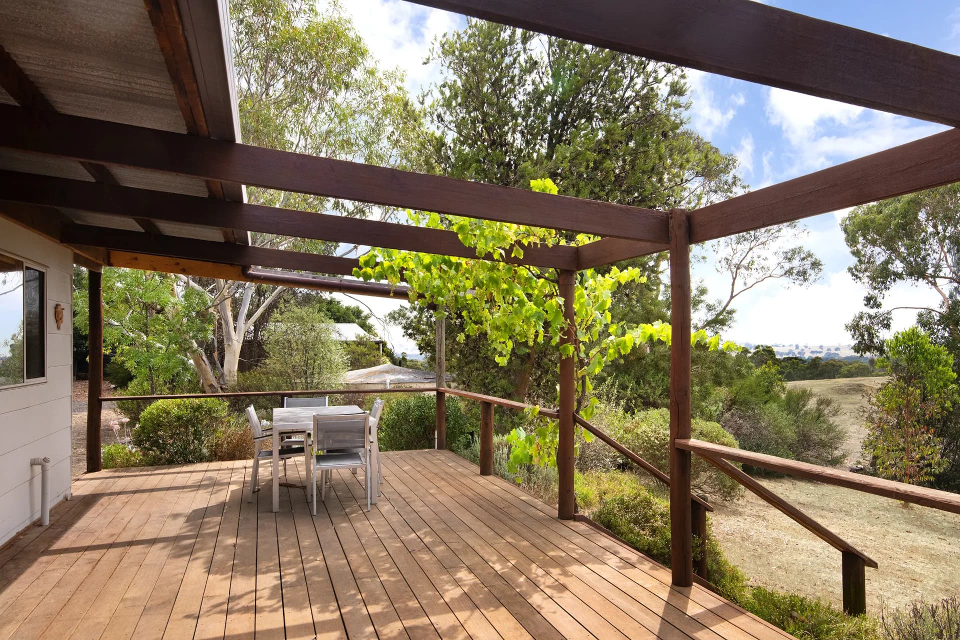 54 Mount View Drive, Elphinstone - Thumbnail 2