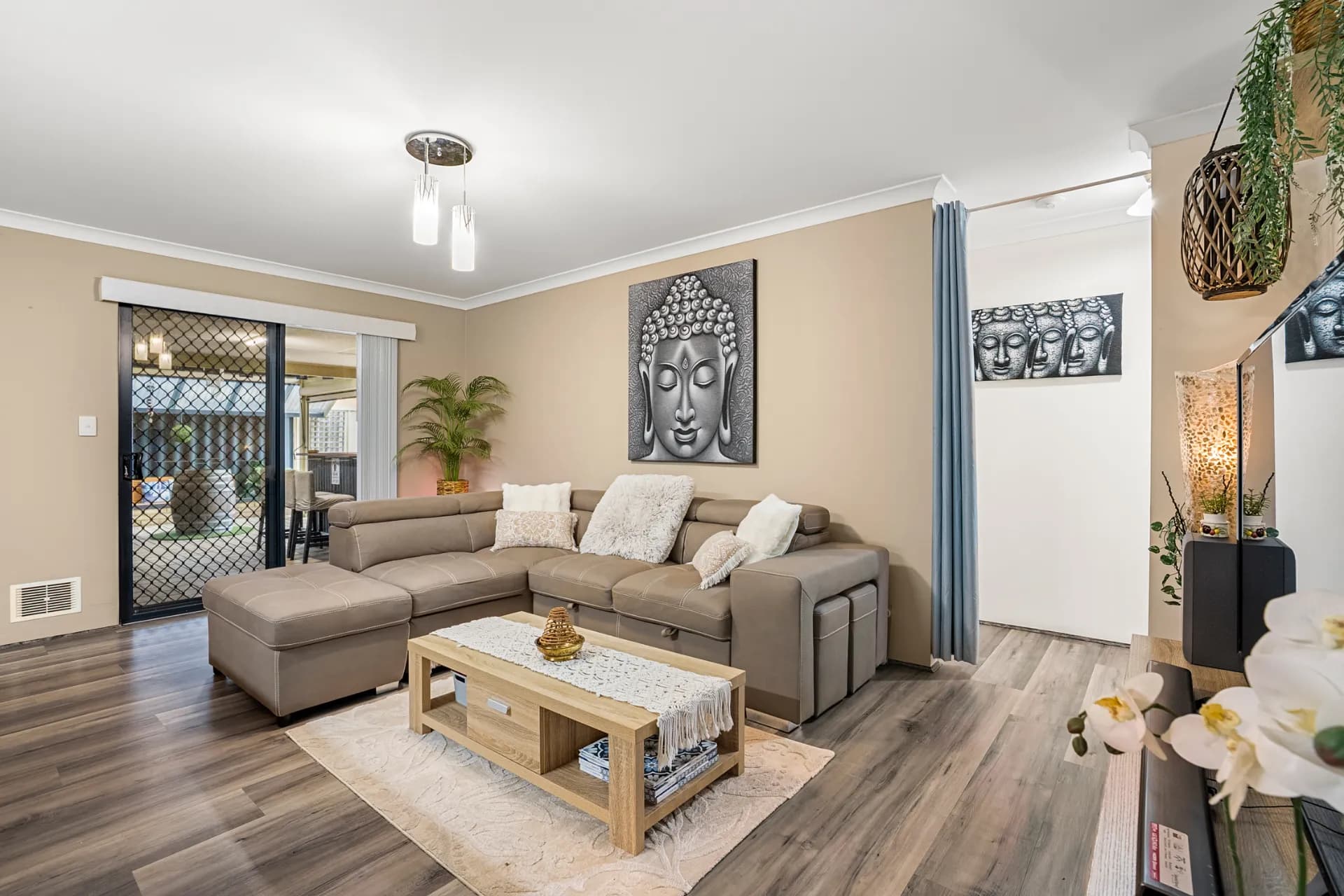 63 Fairview Drive, Waikiki - Thumbnail 3