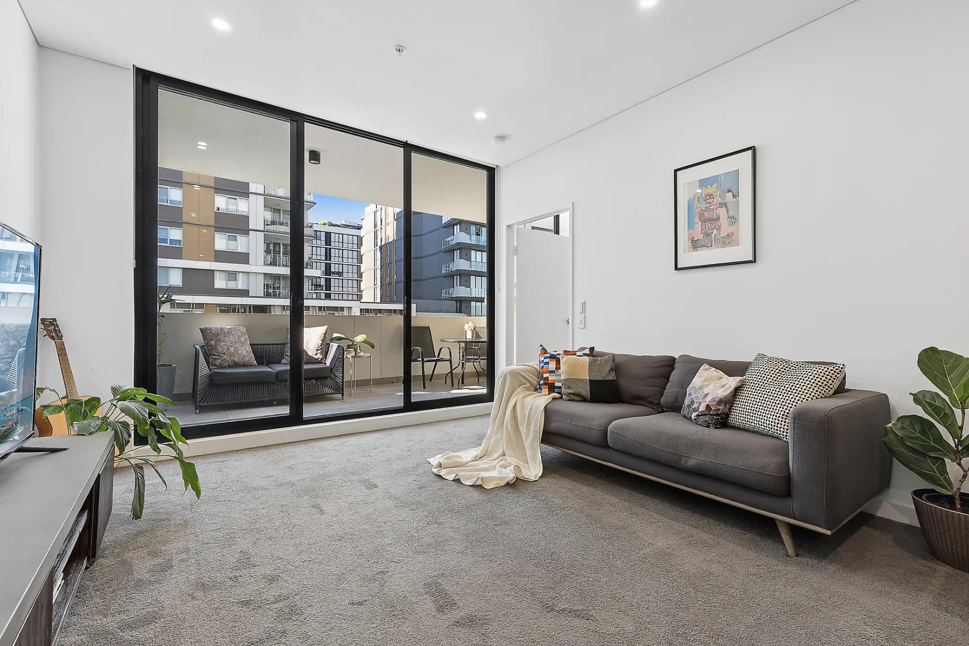 319/93 Regent Street, Kogarah - Thumbnail 2