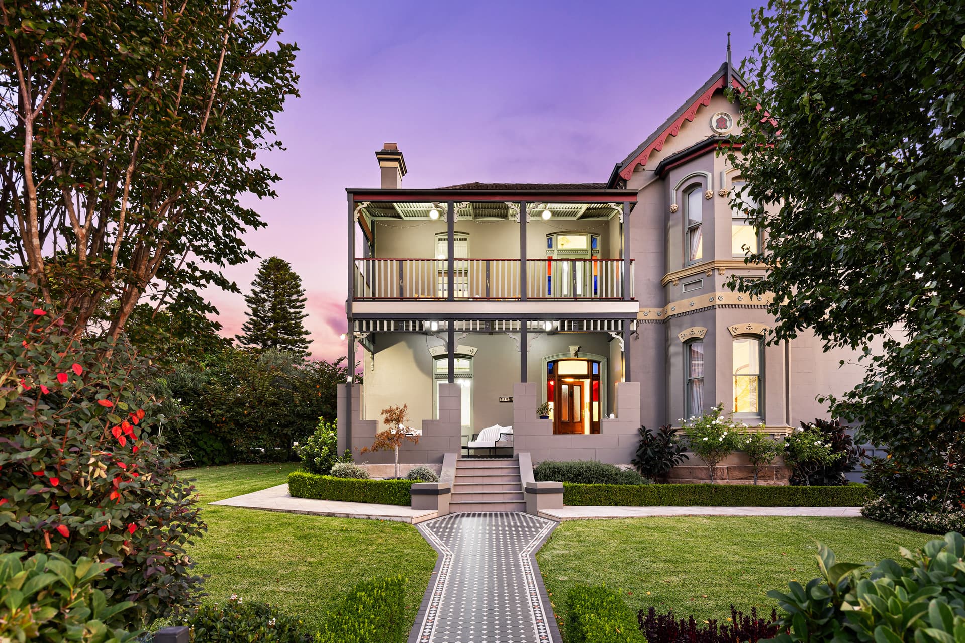 16 Hillcrest Avenue, Ashfield - Image 1