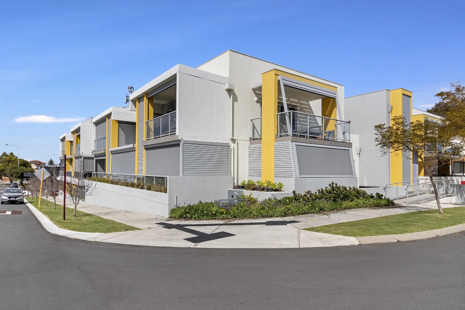 17/28 Knutsford Street, North Perth - Thumbnail 2